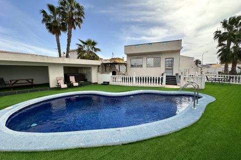 Villa a Ciudad Quesada, Alicante, Ciudad Quesada - € 549.950 | Ref: MLSC8498655 - foto 3