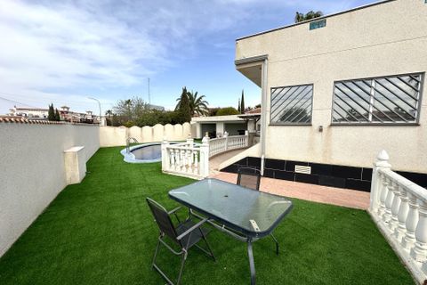 Villa a Ciudad Quesada, Alicante, Ciudad Quesada - € 549.950 | Ref: MLSC8498655 - foto 4