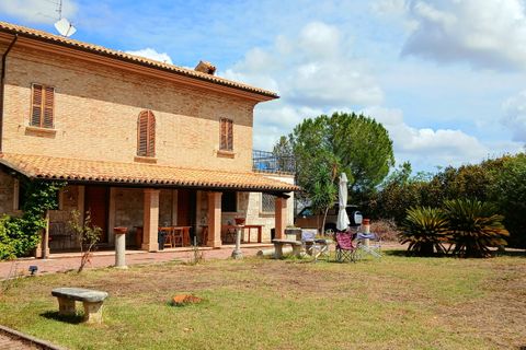 Villa a Ancarano, Teramo, Ancarano - € 460.000 | Ref: 6770 - foto 2