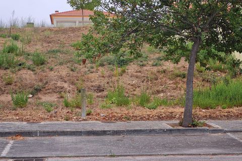 Helårsgrund i Entroncamento, Santarem, Entroncamento - € 44.000 | Ref: C0452-00152 - foto 1