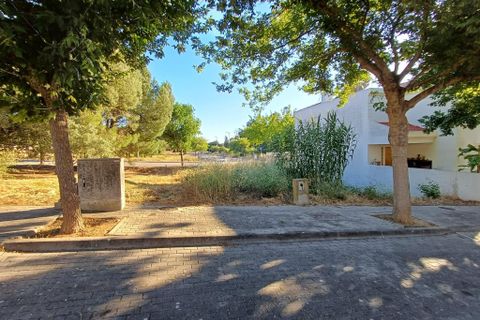 Helårsgrund i Entroncamento, Santarem, Entroncamento - € 50.000 | Ref: C0452-00361 - foto 1