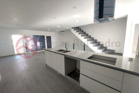 Villa i Corroios, Setubal, Corroios - € 555.000 | Ref: 4433CM1 - foto 3