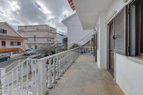 Villa i Amadora, Lisbon, Amadora - € 499.000 | Ref: AP9547 - foto 4
