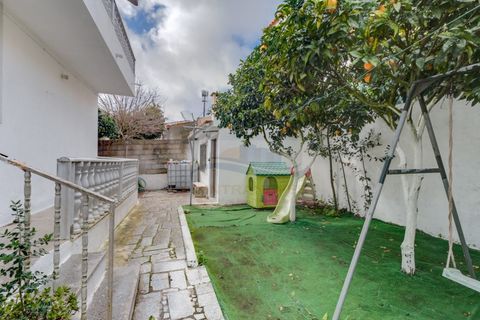 Villa i Amadora, Lisbon, Amadora - € 499.000 | Ref: AP9547 - foto 12