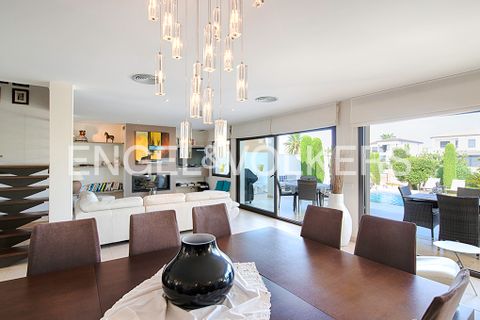 Villa i Empuriabrava, Gerona, Empuriabrava - € 1.450.000 | Ref: W-02X6ZD - foto 18