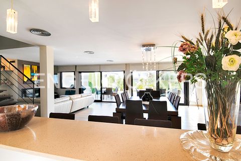Villa i Empuriabrava, Gerona, Empuriabrava - € 1.450.000 | Ref: W-02X6ZD - foto 24
