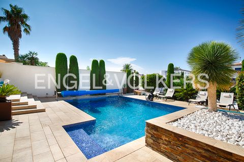 Villa i Empuriabrava, Gerona, Empuriabrava - € 1.450.000 | Ref: W-02X6ZD - foto 8