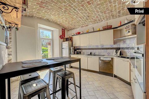 Villa a Aubenas, Ardeche, Aubenas - € 1.700.000 | Ref: 1250-M-P-MONTREAL12777 - foto 3