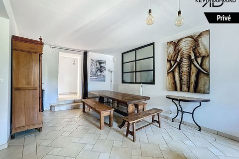 Villa a Aubenas, Ardeche, Aubenas - € 1.700.000 | Ref: 1250-M-P-MONTREAL12777 - foto 4