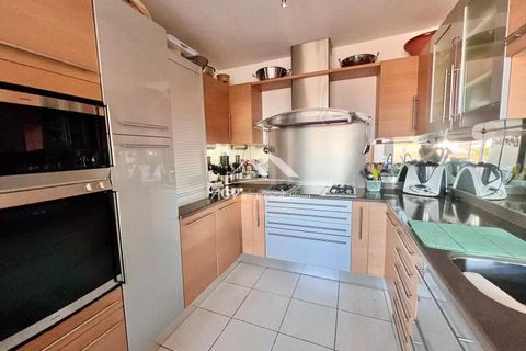 Lejlighed i Alès, Gard, Alès - € 465.000 | Ref: 2712 - foto 8