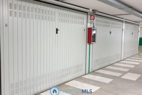 Garage i Padua, Padua, Padua - € 90.000 | Ref: MLS1690 - foto 2