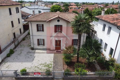 Villa a Bagnaria Arsa, Udine, Bagnaria Arsa - € 150.000 | Ref: RP2056 - foto 2