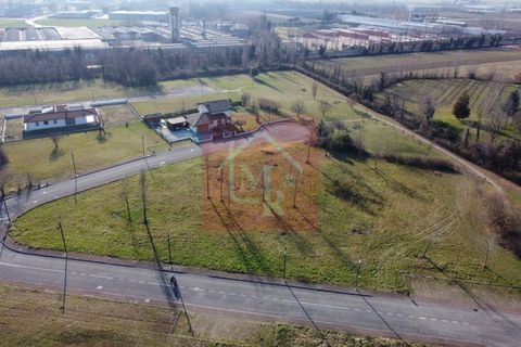 Helårsgrund i Manzano, Udine, Manzano - € 90.000 | Ref: AR2227 - foto 8