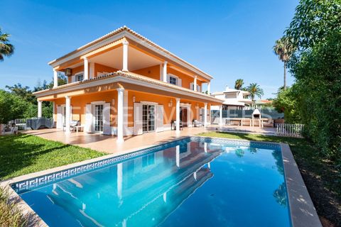 Villa i Almancil, Faro, Almancil - € 1.575.000 | Ref: W-02UDM5 - foto 1