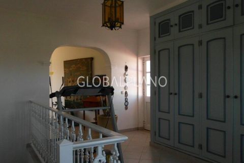 Villa i Alvor, Faro, Alvor - € 1.800.000 | Ref: GP-VIV914 - foto 17