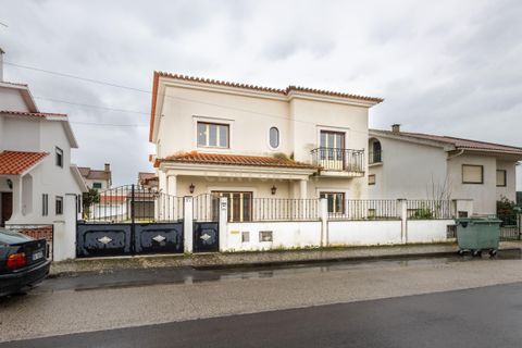 Villa i Entroncamento, Santarem, Entroncamento - € 435.000 | Ref: C0354-00701 - foto 1