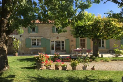 Landsbyhus i Aumagne, Charente-Maritime, Aumagne - € 349.800 | Ref: loren - foto 1