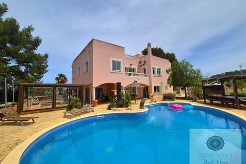 Villa a Cala de Bou, Ibiza, Cala de Bou - € 1.800.000 | Ref: ISS311C - foto 7