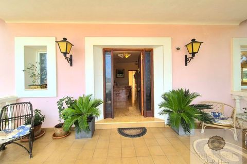 Villa a Cala de Bou, Ibiza, Cala de Bou - € 1.800.000 | Ref: ISS311C - foto 9