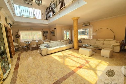 Villa a Cala de Bou, Ibiza, Cala de Bou - € 1.800.000 | Ref: ISS311C - foto 12