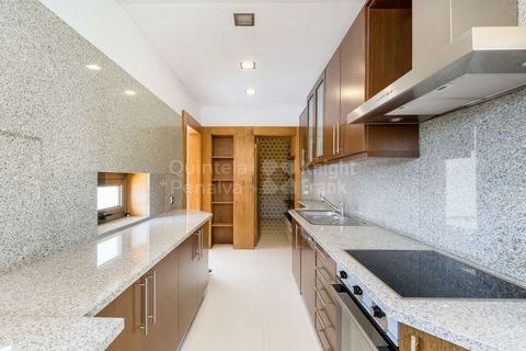Villa i Ovar, Aveiro, Ovar - € 749.000 | Ref: PROP-030896 - foto 28