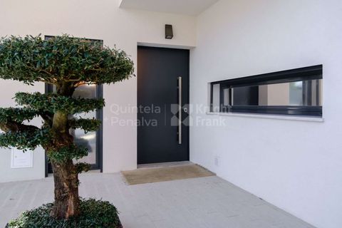 Villa i Almada, Setubal, Almada - € 999.999 | Ref: PROP-028362 - foto 21