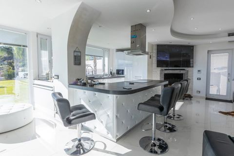 Villa a Palermo, Palermo, Palermo - € 1.400.000 | Ref: Villa Aurelio - Palermo - foto 13