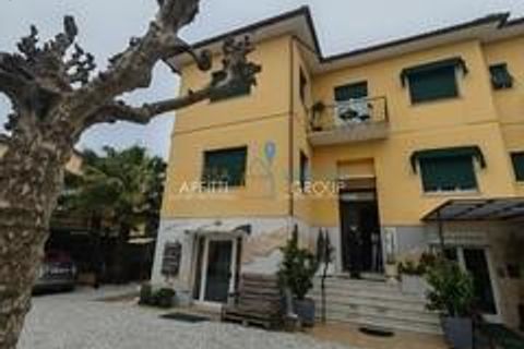 Villa i Massa, Massa and Carrara, Massa - € 1.500.000 | Ref: 3343 - foto 3