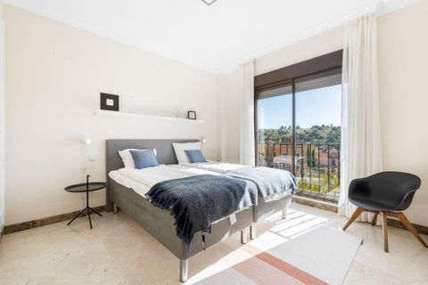 Villa i Estepona, Malaga, Estepona - € 977.500 | Ref: AzataGolfVilla - foto 10