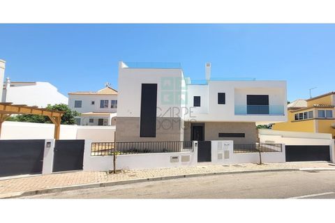 Villa i Tavira, Faro, Tavira - € 1.200.000 | Ref: 24.02.0014 - foto 1