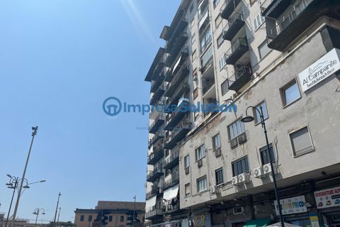 Erhvervsejendom i Naples, Naples, Naples - € 200.000 | Ref: stazione.c - foto 2