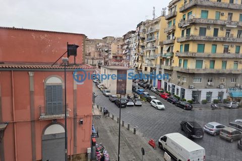Erhvervsejendom i Naples, Naples, Naples - € 200.000 | Ref: stazione.c - foto 6