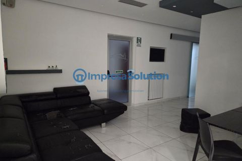 Erhvervsejendom i Naples, Naples, Naples - € 200.000 | Ref: stazione.c - foto 9