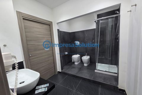 Erhvervsejendom i Naples, Naples, Naples - € 200.000 | Ref: stazione.c - foto 31