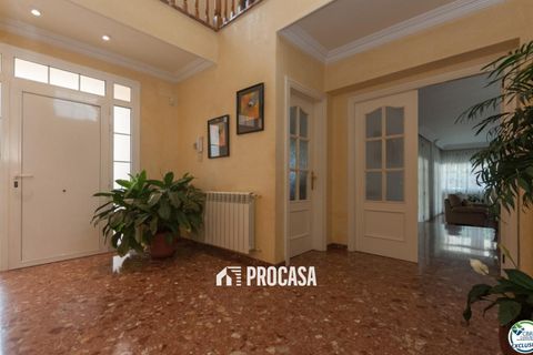 Villa a Roses, Gerona, Roses - € 598.000 | Ref: 3666 - foto 12