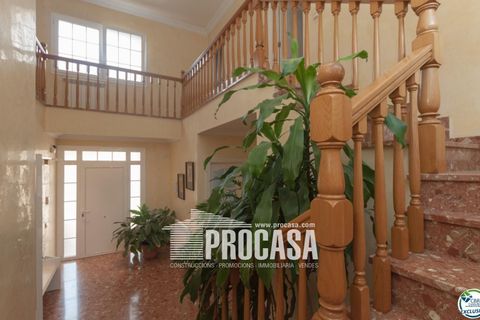 Villa a Roses, Gerona, Roses - € 598.000 | Ref: 3666 - foto 27