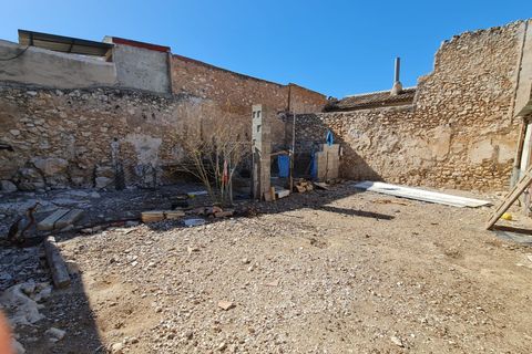 Helårsgrund i Pinoso, Alicante, Pinoso - € 184.995 | Ref: 64027c2409 - foto 16