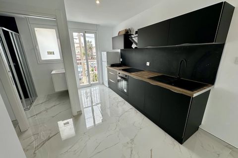 Villa i Empuriabrava, Gerona, Empuriabrava - € 439.000 | Ref: 700 - foto 3