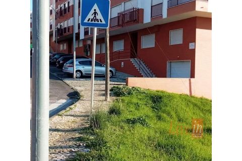 Helårsgrund i Amadora, Lisbon, Amadora - € 85.000 | Ref: 9376AB - foto 1