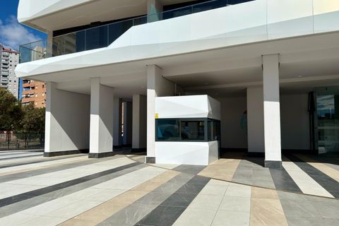 Apartament a Benidorm, Alicante, Benidorm - € 2.100/mes | Ref: ALQFT0086/6084 - foto 17