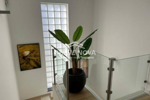 Villa a Barreiro, Setubal, Barreiro - € 575.000 | Ref: LX/02317 - foto 11