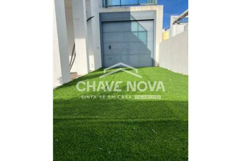 Villa a Barreiro, Setubal, Barreiro - € 575.000 | Ref: LX/02317 - foto 23