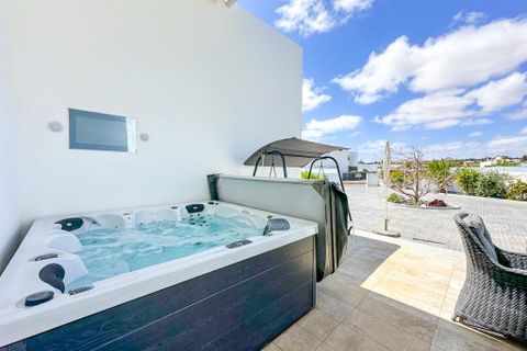 Villa a Costa Teguise, Lanzarote, Costa Teguise - € 925.000 | Ref: a0ont000004vb93 - foto 13