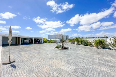 Villa a Costa Teguise, Lanzarote, Costa Teguise - € 925.000 | Ref: a0ont000004vb93 - foto 26