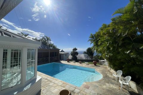 Villa i Saint-Denis, La Reunion, Saint-Denis - € 599.000 | Ref: MV241 - foto 2