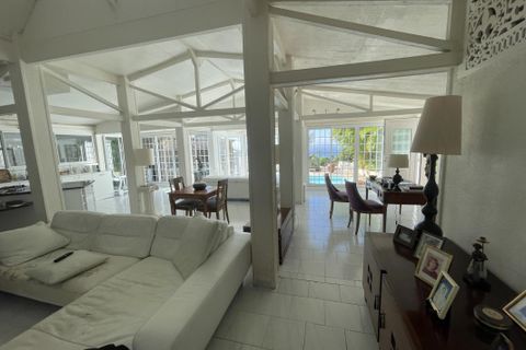 Villa i Saint-Denis, La Reunion, Saint-Denis - € 599.000 | Ref: MV241 - foto 3