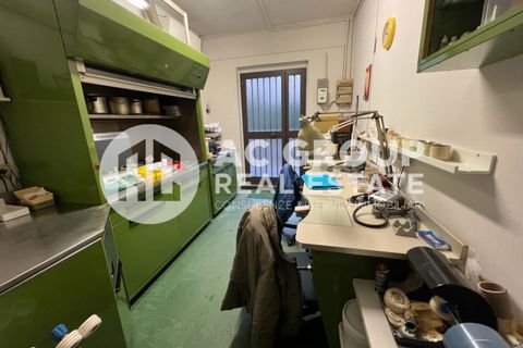 Erhvervsejendom i Saronno, Varese, Saronno - € 165.000 | Ref: uff.saronno.mr - foto 8