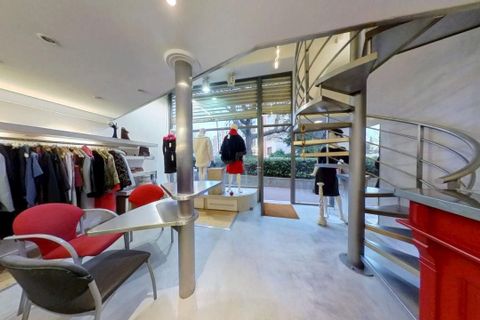 Erhvervsejendom i Marseille, Bouches-du-Rhone, Marseille - € 136.500 | Ref: 8YND-MV1-P0F - foto 1
