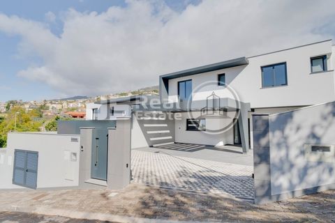 Villa a Sao Roque, Madeira, Sao Roque - € 800.000 | Ref: JS06-M010 - foto 3