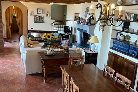 Villa a Massa, Massa and Carrara, Massa - € 900.000 | Ref: 3352 - foto 4